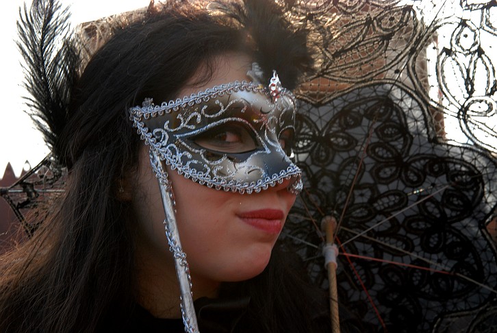 Woman in black - Carnevale di Venezia