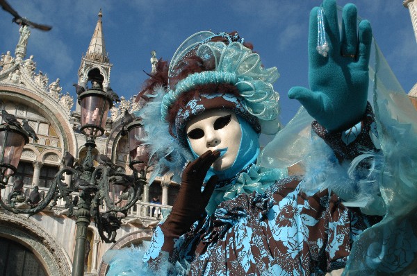 Black and Blue - Carnevale di Venezia