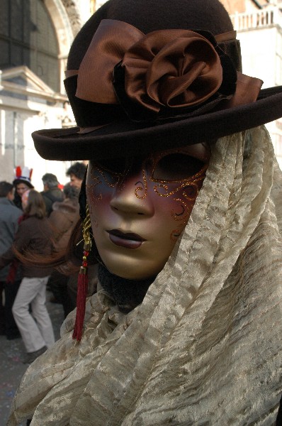 Bombetta marrone - Carnevale di Venezia