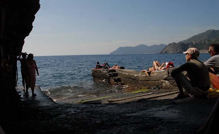 Balneanti - Fotografia di Manarola - Le Cinque Terre