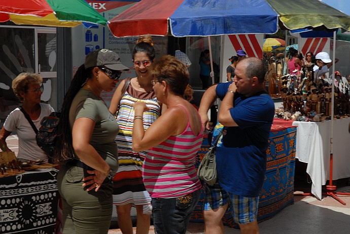 Gente al mercato - Fotografia di Cienfuegos - Cuba 2010
