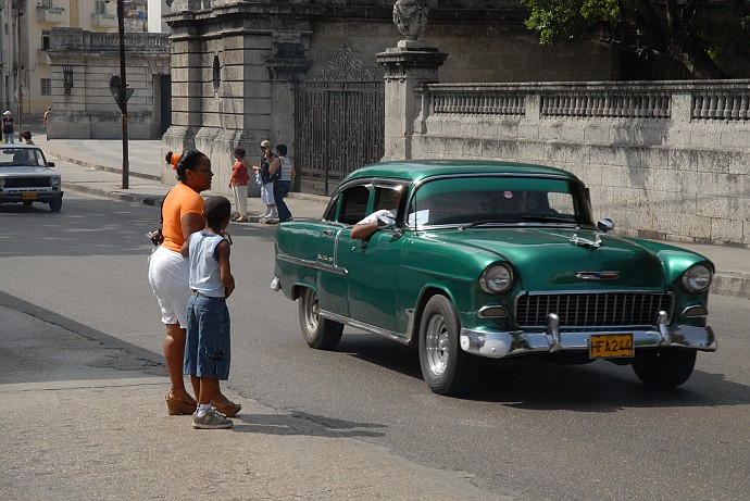 Automobile verde - Fotografia della Havana - Cuba 2010