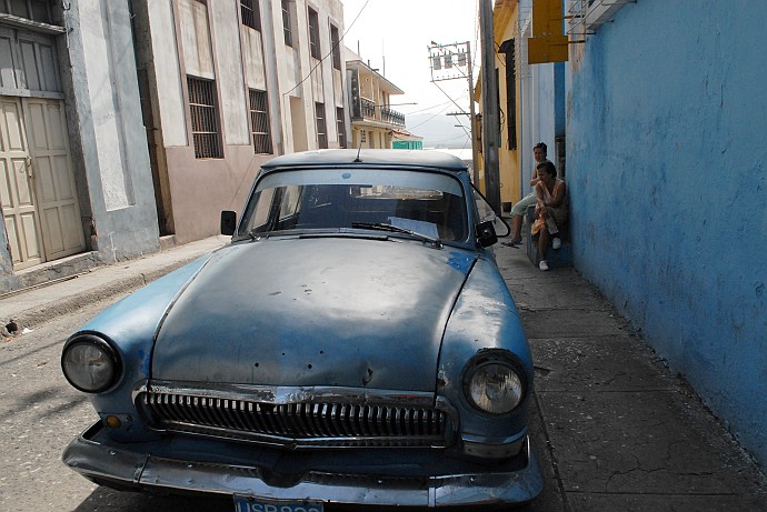 Automobile blu - Fotografia di Santiago di Cuba - Cuba 2010