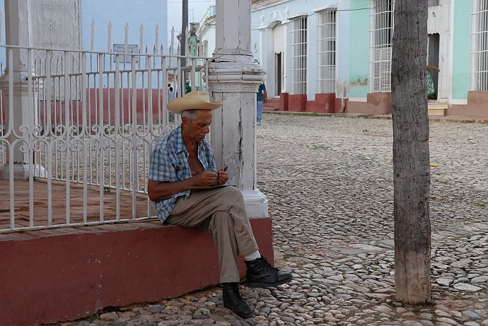 Signore con i sigari - Fotografia di Trinidad - Cuba 2010