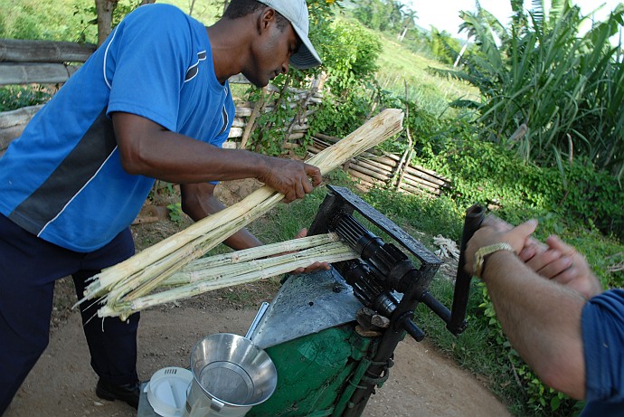 Spremuta di canna da zucchero - Fotografia di Trinidad - Cuba 2010
