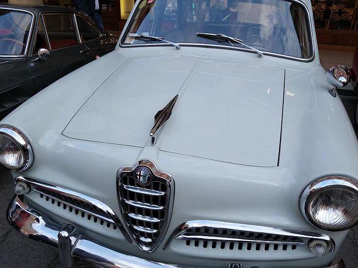 Alfa Romeo bianca :: La Mille Miglia 2010 - Auto d'epoca