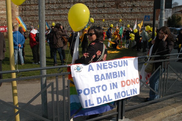 Manifestazione No Dal Molin - Fotografia 12 - Vicenza 17 febbraio 2007