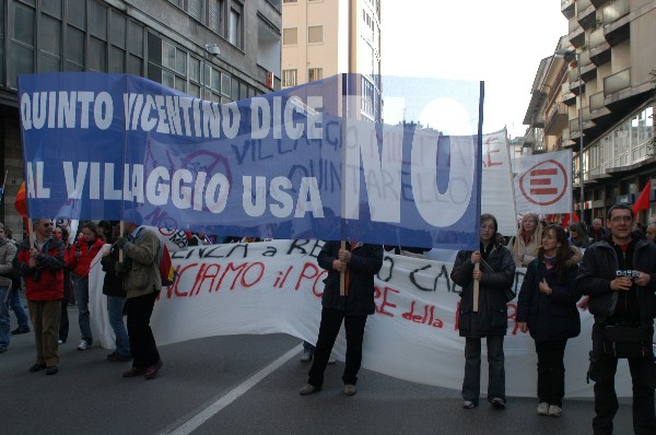 Manifestazione No Dal Molin - Fotografia 61 - Vicenza 17 febbraio 2007