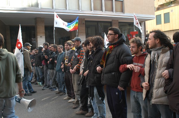 Manifestazione No Dal Molin - Fotografia 72 - Vicenza 17 febbraio 2007