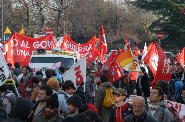Manifestazione No Dal Molin - Fotografia 79 - Vicenza 17 febbraio 2007