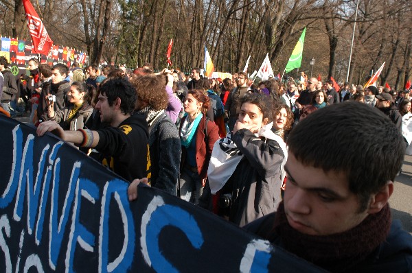 Manifestazione No Dal Molin - Fotografia 119 - Vicenza 17 febbraio 2007