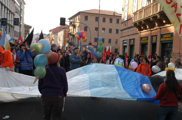 Manifestazione No Dal Molin - Fotografia 205 - Vicenza 17 febbraio 2007