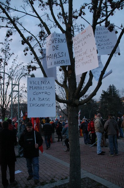 Manifestazione No Dal Molin - Fotografia 382 - Vicenza 17 febbraio 2007