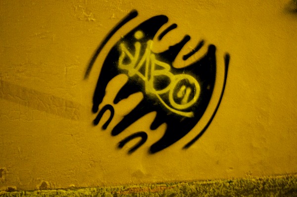Batman logo - Murales di Bologna