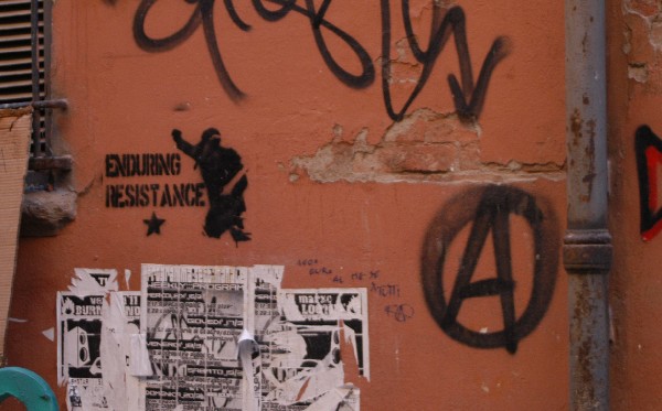 Endurig Resistance - Murales di Bologna