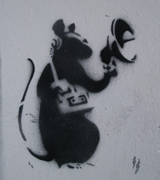 Topo in azione - Murales di Bologna