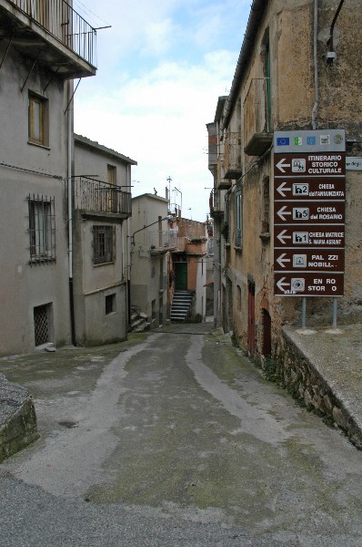 Strada - Santa Caterina dello Ionio