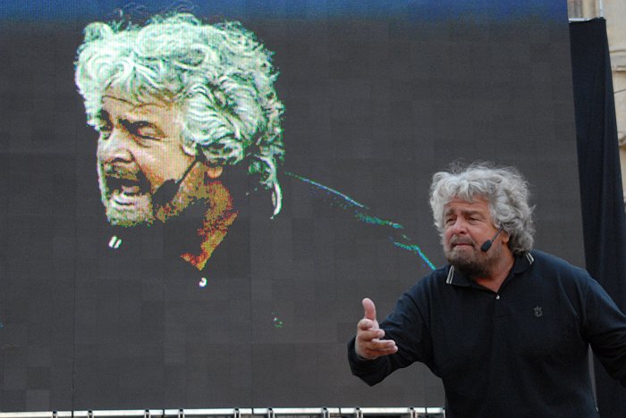 Beppe Grillo Vdei