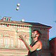 Cascata con sei palline - Anaglifo colori :: Buskers Pirata Bologna 2010