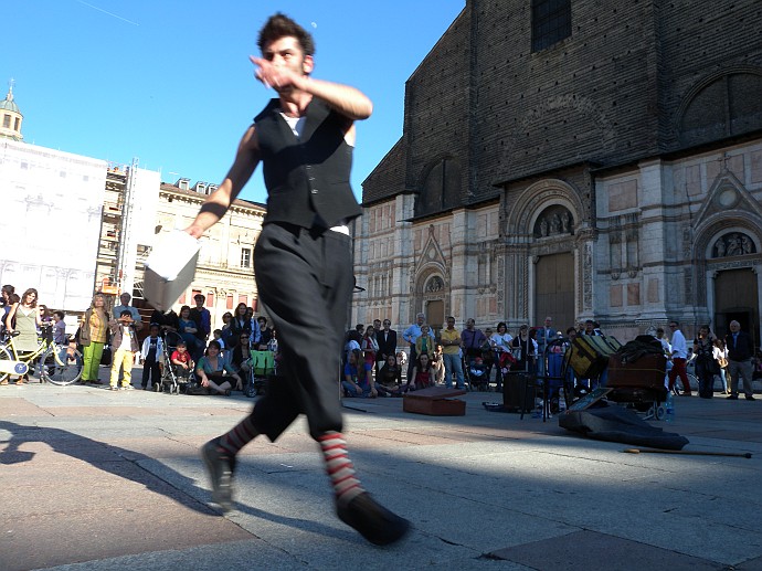 Balzo :: Buskers Pirata Bologna 2010