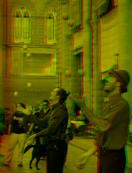 Due giocolieri - Foto 3D :: Buskers Pirata Bologna 2010