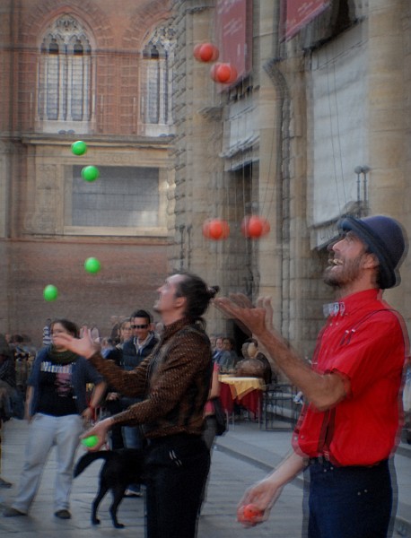 Due giocolieri - Foto 3D :: Buskers Pirata Bologna 2010