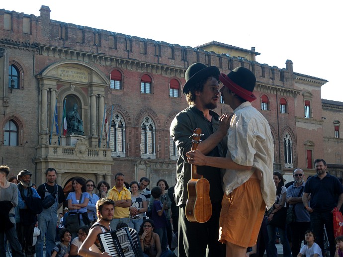 Faccia a faccia :: Buskers Pirata Bologna 2010