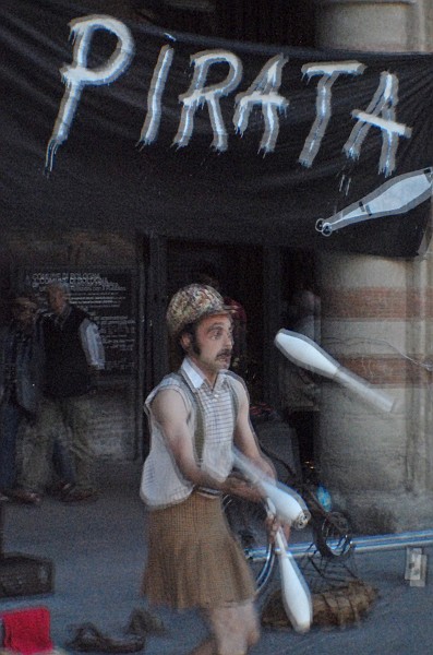 Pirata - Foto 3D :: Buskers Pirata Bologna 2010