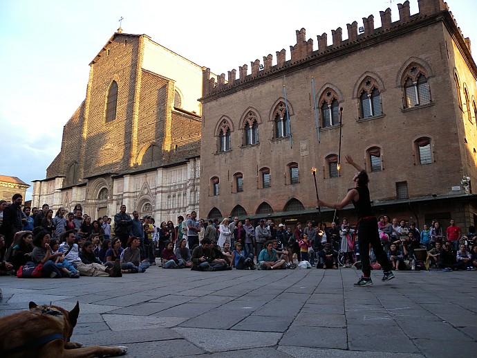 Scena di piazza :: Buskers Pirata Bologna 2010