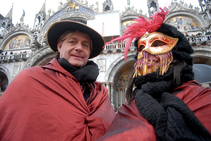 Dal manto bordo - Carnevale di Venezia 2008