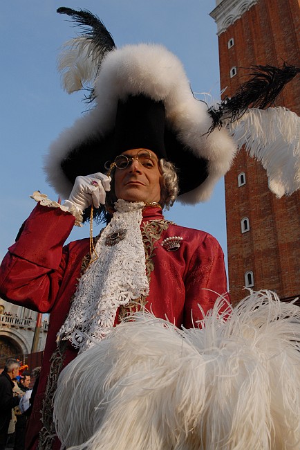 Cavaliere con il pennacchio - Carnevale di Venezia