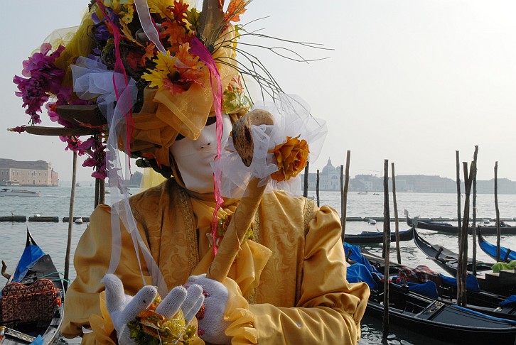 Giallo - Carnevale di Venezia