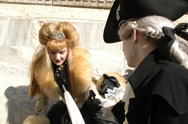 Help - Carnevale di Venezia