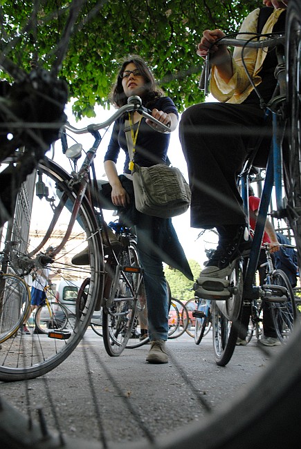 Attraverso la ruota - La Critical Mass di Bologna