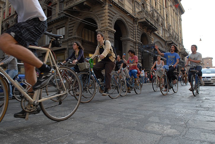 Sfilata - La Critical Mass di Bologna