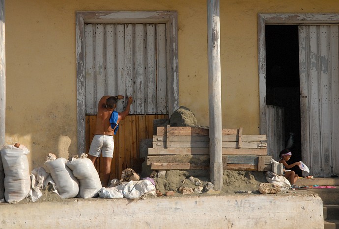 Ai lavori - Fotografia di Baracoa - Cuba 2010