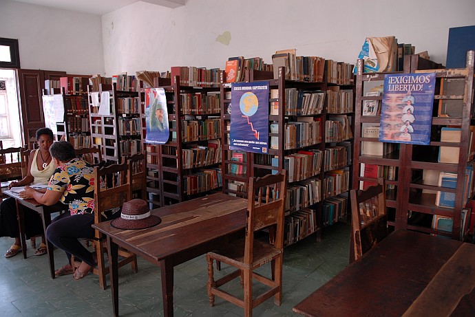 Biblioteca - Fotografia di Baracoa - Cuba 2010