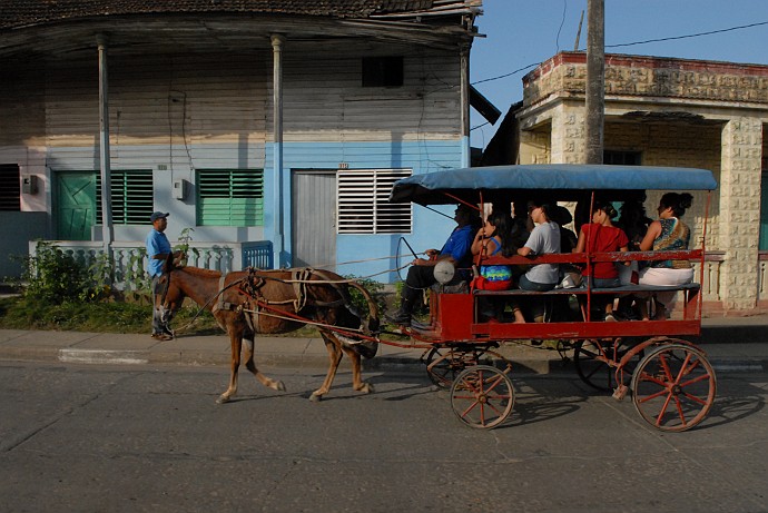 Carro corriera - Fotografia di Baracoa - Cuba 2010
