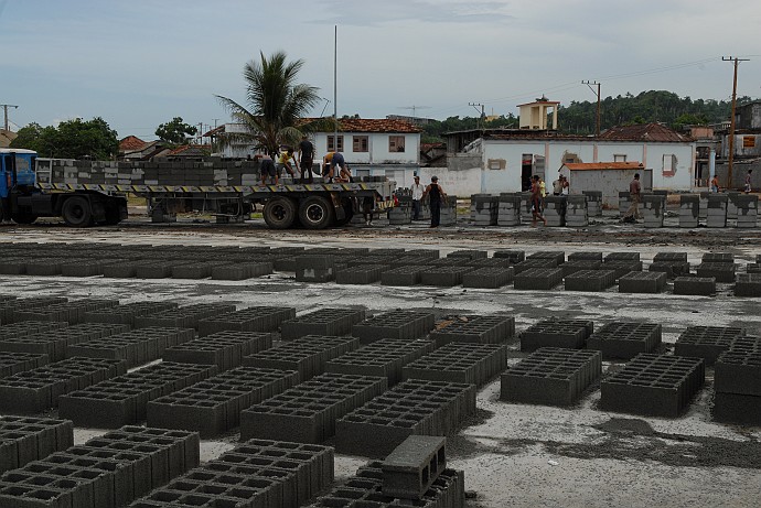 Produzione mattoni - Fotografia di Baracoa - Cuba 2010
