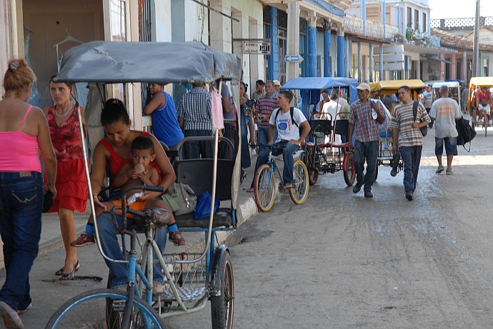 Scena di strada - Fotografia di Baracoa - Cuba 2010
