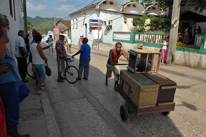 Trasporto carro - Fotografia di Baracoa - Cuba 2010