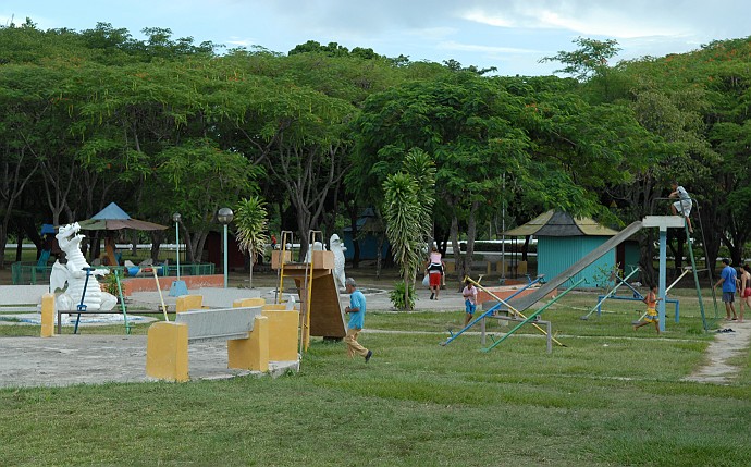 Parco giochi - Fotografia di Bayamo - Cuba 2010