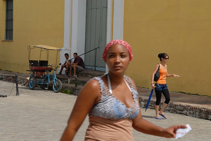 Passanti - Fotografia di Camaguey - Cuba 2010