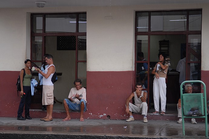 Scena di strada - Fotografia di Cienfuegos - Cuba 2010