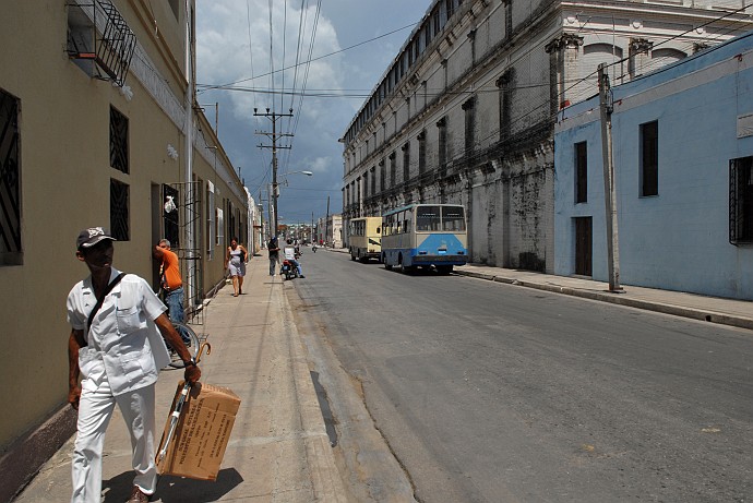Sulla strada - Fotografia di Cienfuegos - Cuba 2010