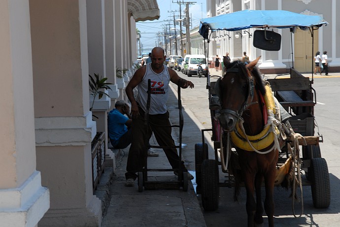 Trasporto merci - Fotografia di Cienfuegos - Cuba 2010