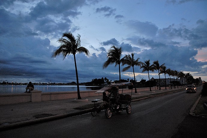 Verso sera - Fotografia di Cienfuegos - Cuba 2010