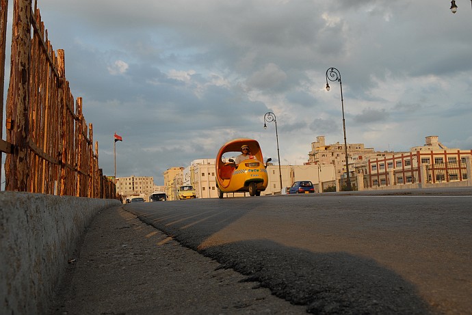 Moto taxi - Fotografia della Havana - Cuba 2010