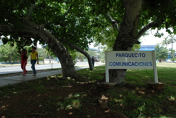 Parquecito comunicaciones - Fotografia della Havana - Cuba 2010