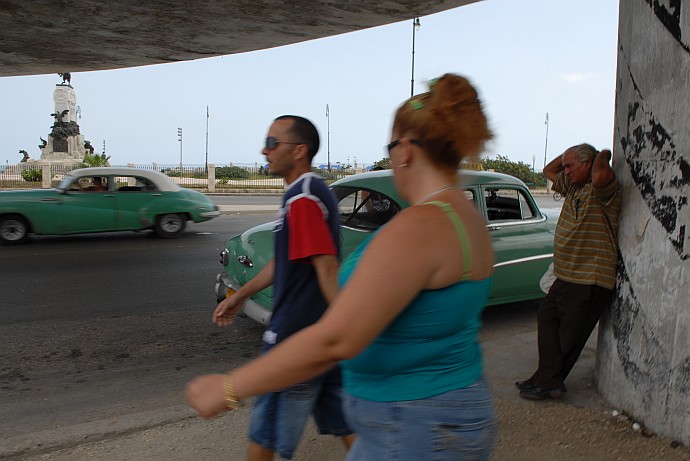 Persone per strada - Fotografia della Havana - Cuba 2010